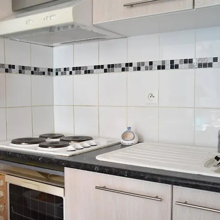 Holiday home Maison Climatisee A 20m Du Bras De Ga070-040 *